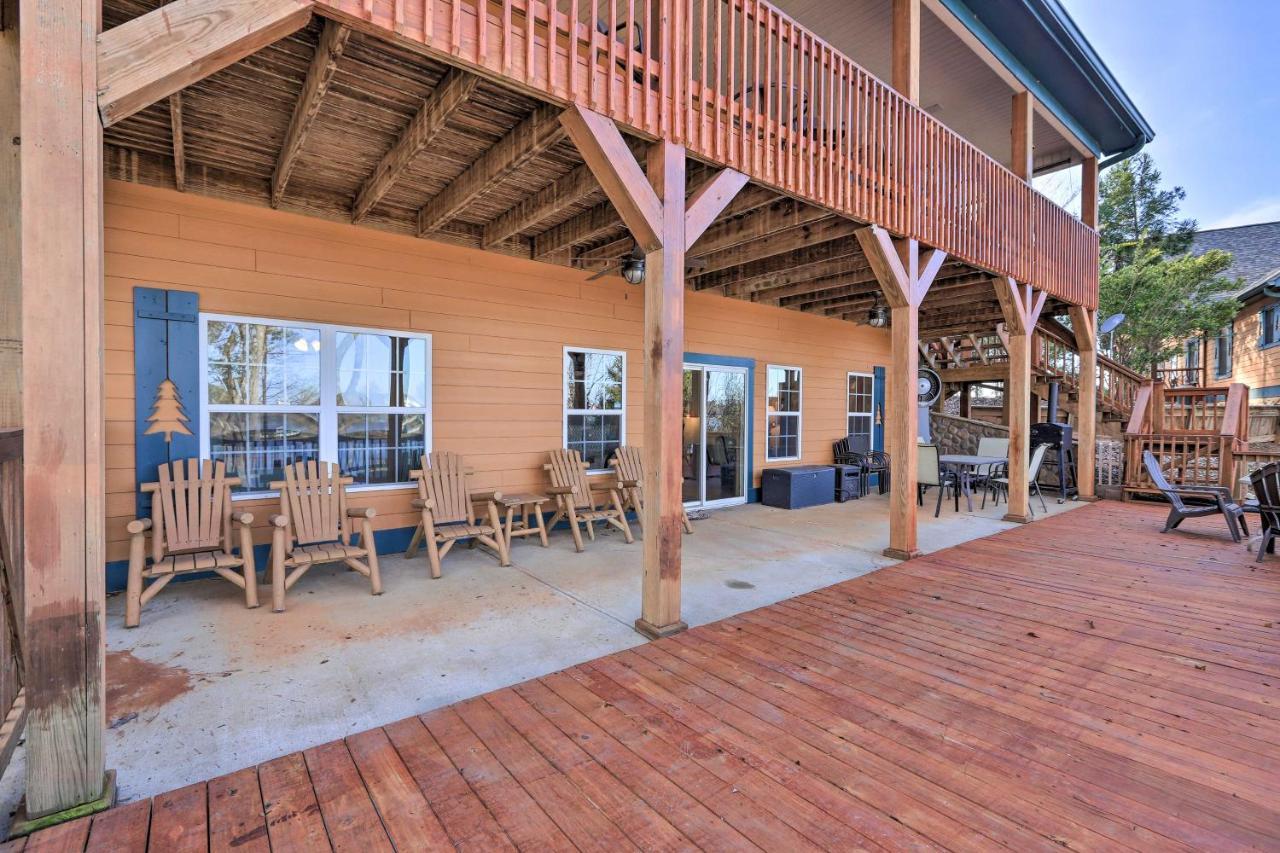 Lakefront Sparta Cottage With Decks And Boat Dock מראה חיצוני תמונה