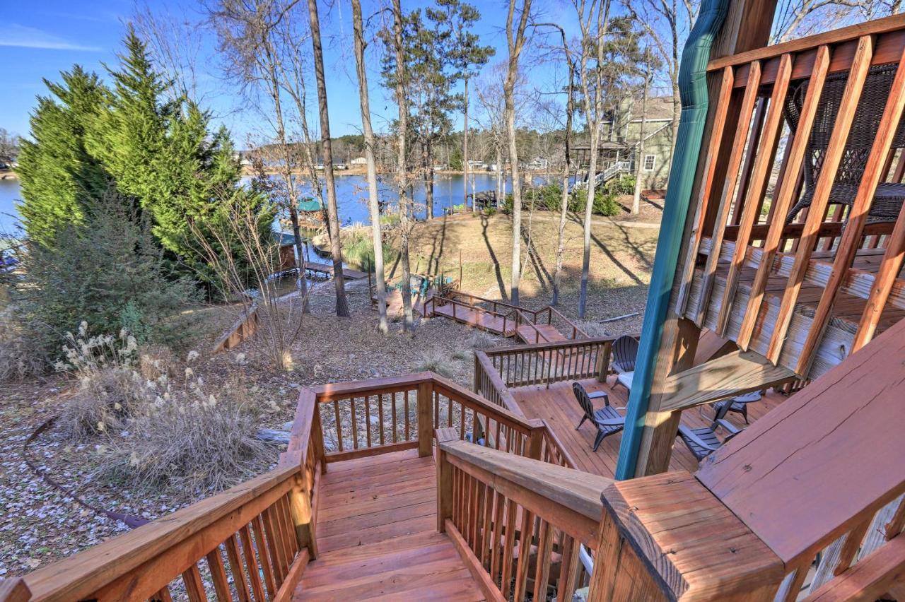 Lakefront Sparta Cottage With Decks And Boat Dock מראה חיצוני תמונה
